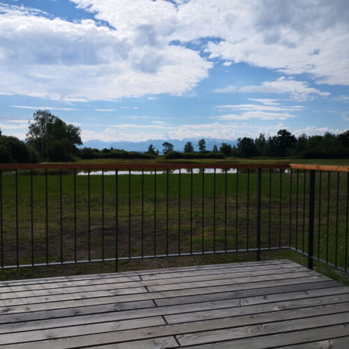 Holzdeck im Naturschutzgebiet